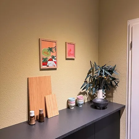 Apartament Zentrales In Ehemaligem Ladengeschaeft Mit Parkplatz In *