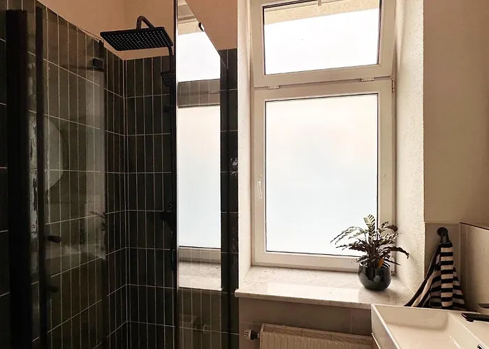 Apartman Zentrales In Ehemaligem Ladengeschaeft Mit Parkplatz In Lipcse